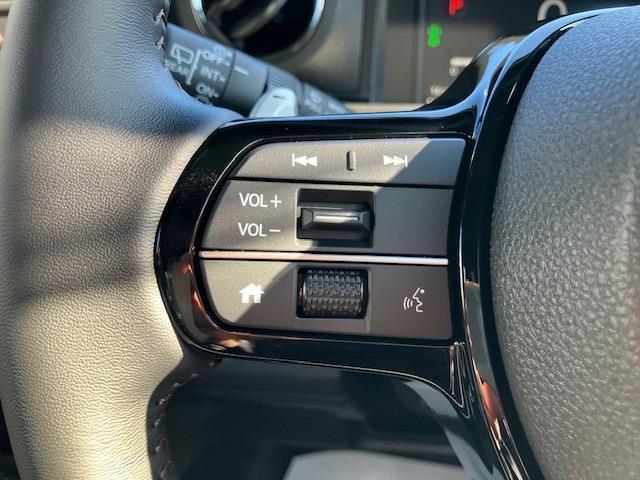 Ｎ－ＢＯＸカスタム ターボ　届け出済未使用車　マット　バイザー　ＥＴＣ　両側電動スライドドア　後席テーブル　フォグランプ（14枚目）