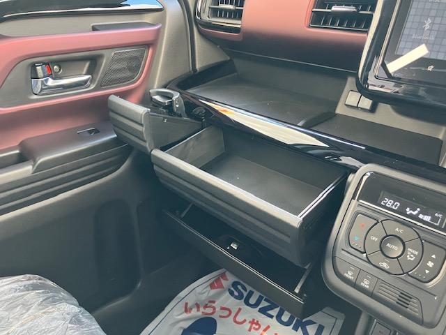 スペーシアカスタム 　ＨＹＢＲＩＤ　ＸＳ　ナビｐｋｇ　届け出済未使用車　全方位カメラ　両側電動スライドドア　シートヒータ―　ハンドルヒーター（26枚目）