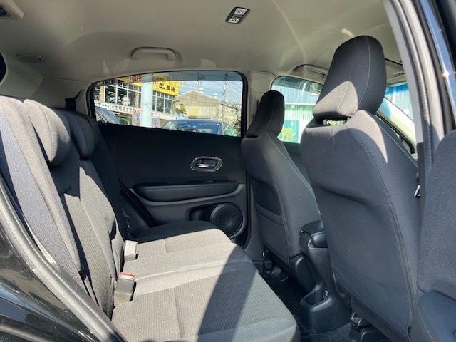 ヴェゼル 1.5 HYBRID ワンオーナー 社外ナビ バックカメラ フルセグTV ETC ドライブレコーダー(5枚目)