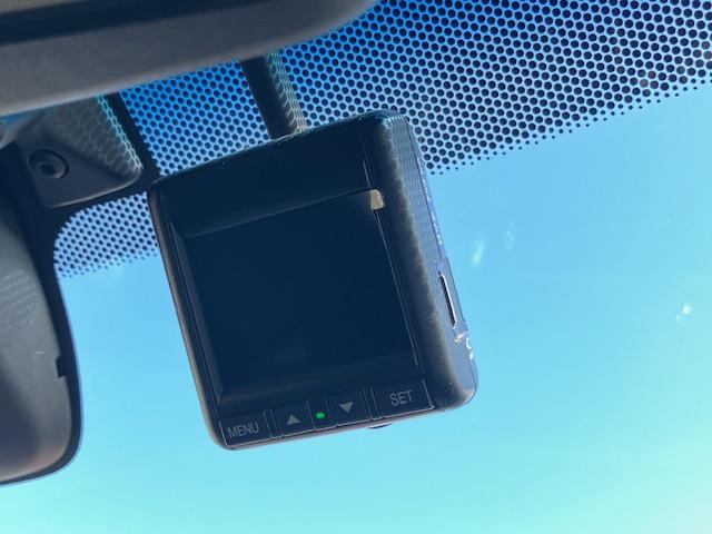 ヴェゼル 1.5 HYBRID ワンオーナー 社外ナビ バックカメラ フルセグTV ETC ドライブレコーダー(23枚目)