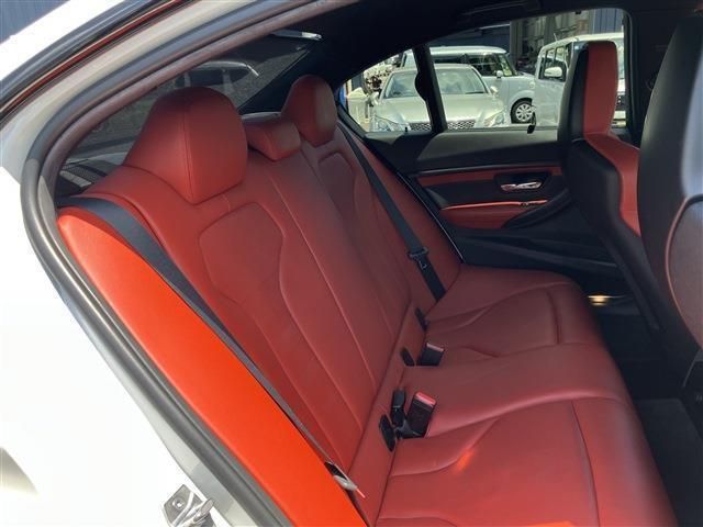 ＤＣＴ　ドライブロジック　Ｍ３セダン　ＤＣＴ　ドライブロジック　カーボンセラミックブレーキ　レッドレザ－カーボンルーフ　後期モデル（画像12）