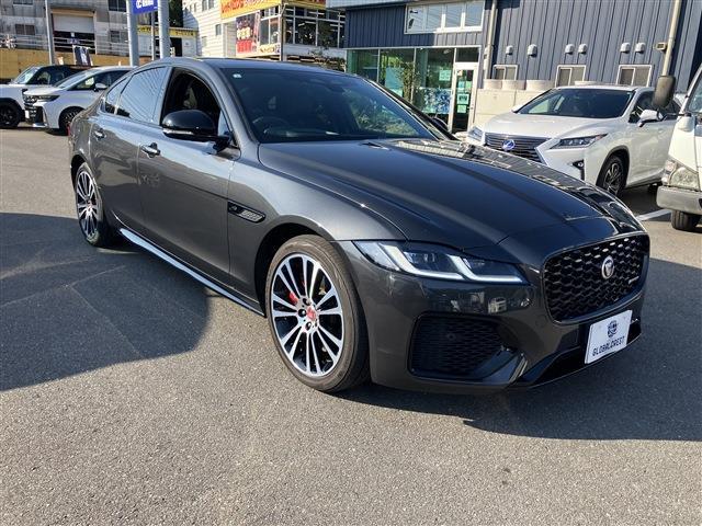 XF R-ダイナミック ブラック P250 サンルーフ・レザーシート・特別塗装色・ワンオーナー(3枚目)