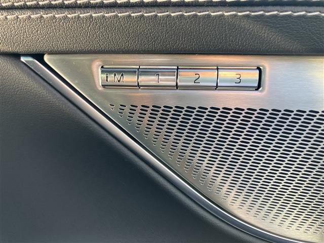 XF R-ダイナミック ブラック P250 サンルーフ・レザーシート・特別塗装色・ワンオーナー(26枚目)