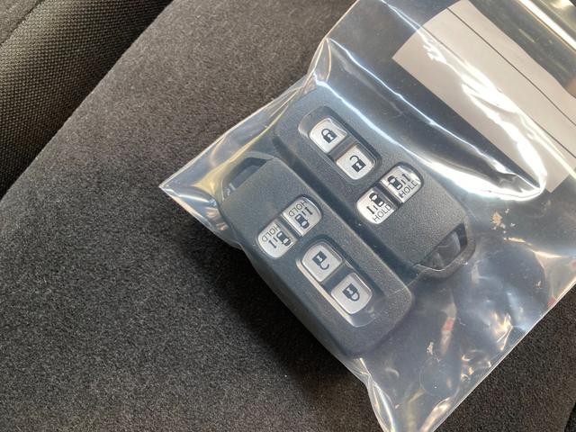 L メモリーナビ フルセグ バックカメラ スマートキー シートヒーター 両側パワースライド ホンダセンシング ETC LED 純正アルミ ワンオーナー(16枚目)
