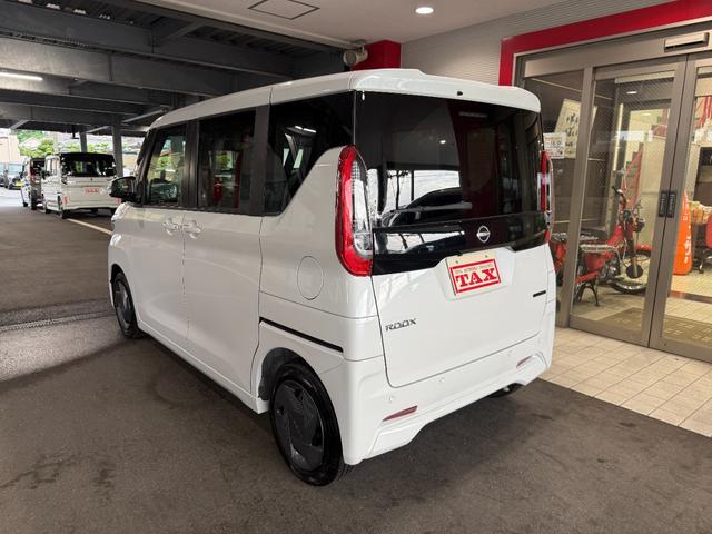 ルークス Ｘ　９インチディスプレイオーディオ　アラウンドビューモニター　インテリキー　ＬＥＤ　パワースライド（16枚目）