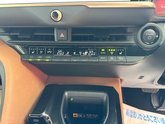 クラウンスポーツ Ｚ　純正ナビ　フルセグ　パノラミックビューモニター　スマートキー　デジタルミラー　本革シート　シートベンチレーション　メモリーパワーシート　純正アルミ　トヨタチームメイトアドバンストパーク　ＥＴＣ　ＬＥＤ（14枚目）