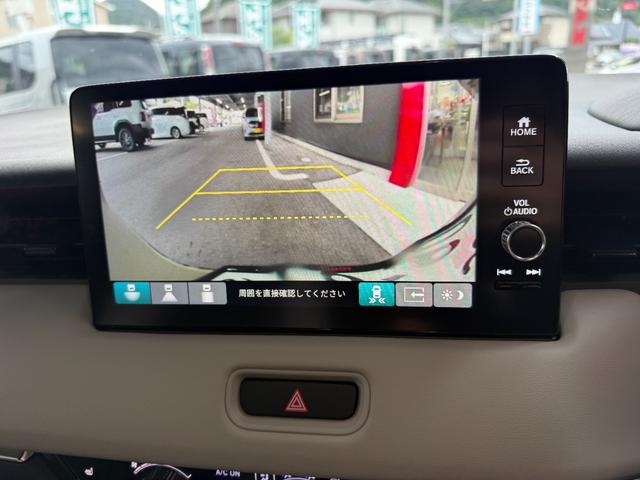 ヴェゼル ｅ：ＨＥＶ　ＰＬａＹ　９インチコネクトディスプレイ　純正ナビ　フルセグ　バックカメラ　スマートキー　シートヒーター　ワイヤレス充電　ホンダセンシング　パワーゲート　ガラスルーフ　ＥＴＣ　純正アルミ　ステアリングヒーター（20枚目）