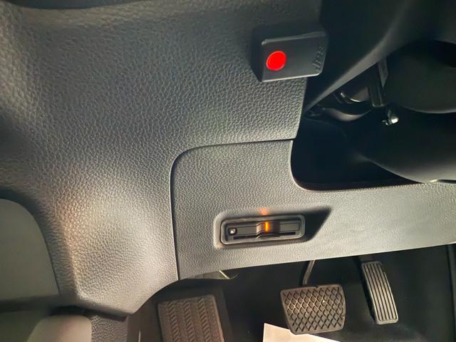 フィット ｅ：ＨＥＶ　ＲＳ　９インチナビ　フルセグ　バックカメラ　スマートキー　ホンダセンシング　ドライブレコーダー　ＥＴＣ　ＬＥＤ　純正アルミ（13枚目）