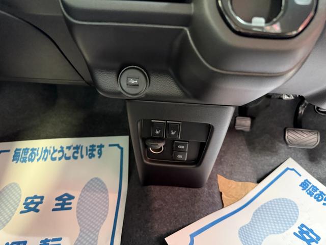 ハスラー ハイブリッドＸ　９インチナビ　フルセグ　全方位カメラ　スマートキー　シートヒーター　セーフティサポート　クルーズコントロール　ＬＥＤ　純正アルミ（13枚目）