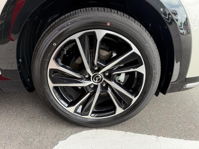 ＣＸ－３ ＸＤ　ビビッド　モノトーン　純正ナビ　フルセグ　３６０°カメラ　３６０°セーフティ　メモリーパワーシート　純正アルミ　スマートキー　ＥＴＣ　ドラレコ　ＢＳＭ　ヘッドアップディスプレイ　シートヒーター　ステアリングヒーター（24枚目）