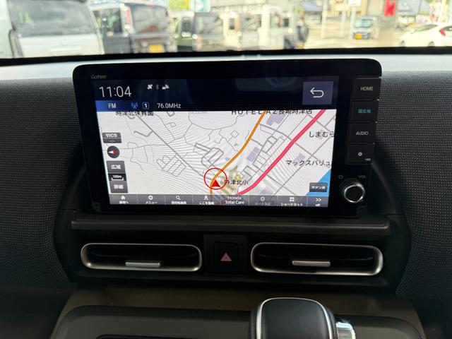 フリード ｅ：ＨＥＶエアー　ＥＸ　９インチナビ　フルセグ　バックカメラ　両側パワースライド　スマートキー　ホンダセンシング　シートヒーター　ＢＳＭ　純正アルミ　ＬＥＤ（12枚目）