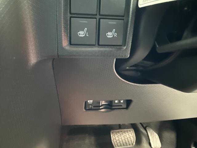 タント カスタムＲＳ　８インチナビ　フルセグ　バックカメラ　両側パワースライド　スマートキー　スマートアシスト　ＬＥＤ　シートヒーター　クルーズコントロール　純正アルミ　ＥＴＣ（13枚目）