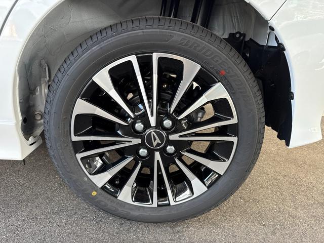 タント カスタムＲＳ　８インチナビ　フルセグ　バックカメラ　両側パワースライド　スマートキー　スマートアシスト　ＬＥＤ　シートヒーター　クルーズコントロール　純正アルミ　ＥＴＣ（23枚目）