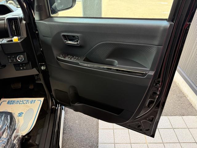タント カスタムＸリミテッド　８インチナビ　フルセグ　バックカメラ　両側パワースライド　スマートキー　スマートアシスト　ＬＥＤ　シートヒーター　クルーズコントロール　純正アルミ　ＥＴＣ（7枚目）