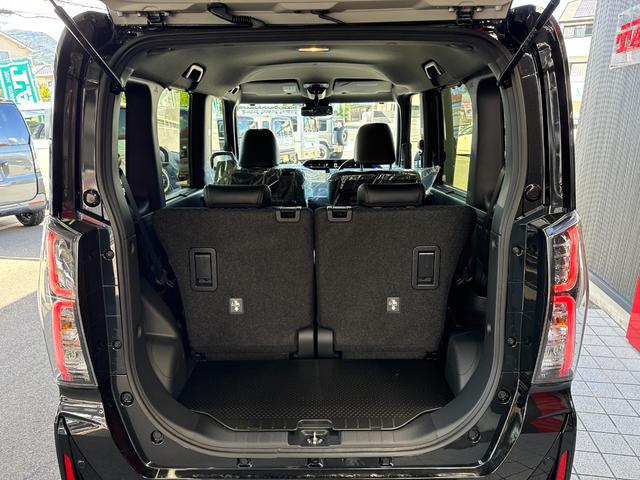 タント カスタムＸリミテッド　８インチナビ　フルセグ　バックカメラ　両側パワースライド　スマートキー　スマートアシスト　ＬＥＤ　シートヒーター　クルーズコントロール　純正アルミ　ＥＴＣ（21枚目）