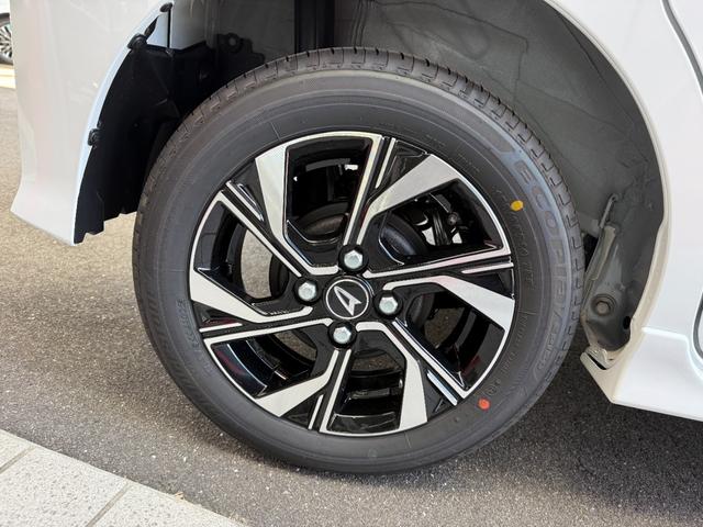 タント カスタムＸリミテッド　８インチナビ　フルセグ　バックカメラ　両側パワースライド　スマートキー　スマートアシスト　ＬＥＤ　シートヒーター　クルーズコントロール　純正アルミ　ＥＴＣ（20枚目）