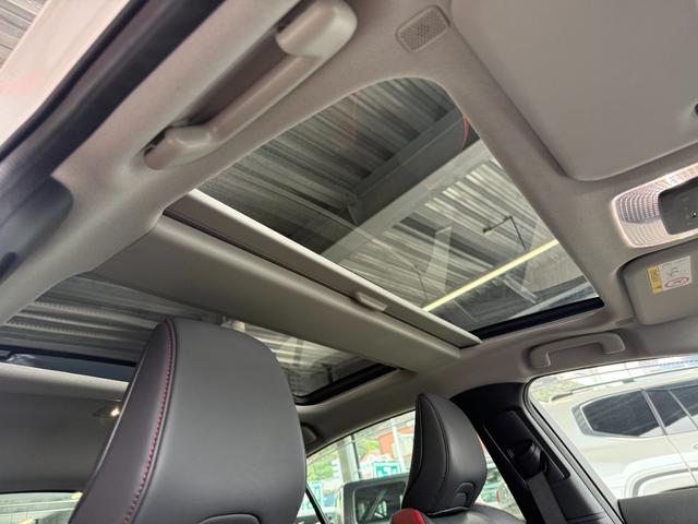 プリウス Z ディスプレイオーディオ パノラミックビューモニター スマートキー セーフティセンス デジタルミラー パワーゲート パワーシート レザーシート LED ETC BSM 純正アルミ シートベンチレーション(17枚目)