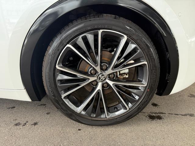 プリウス Z ディスプレイオーディオ パノラミックビューモニター スマートキー セーフティセンス デジタルミラー パワーゲート パワーシート レザーシート LED ETC BSM 純正アルミ シートベンチレーション(27枚目)