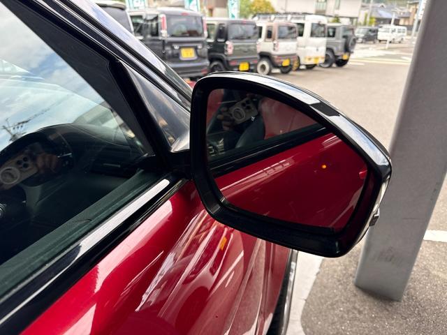 レンジローバーイヴォーク ＨＳＥダイナミック　純正ナビ　フルセグ　パノラミックビューモニター　スマートキー　シートヒーター　メモリーパワーシート　パワーゲート　ガラスルーフ　ＥＴＣ　ＬＥＤ　純正アルミ　パドルシフト　ＭＥＲＩＤＩＡＮサウンド（23枚目）