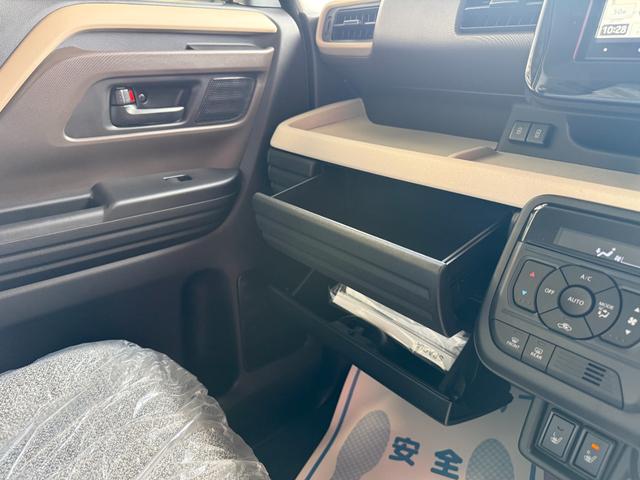 スペーシア ハイブリッドＸ　８インチナビ　フルセグ　スマートキー　シートヒーター　セーフティサポート　両側パワースライド　ＬＥＤ（15枚目）