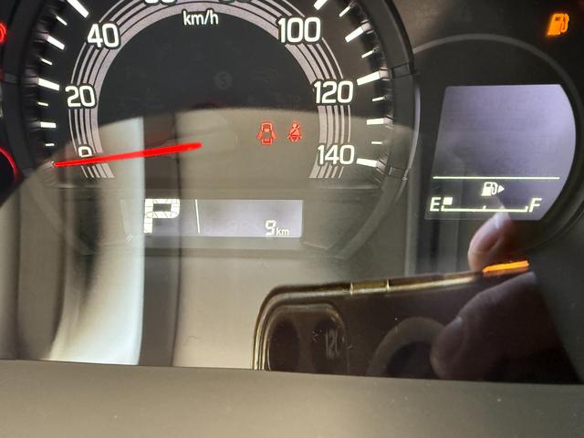 エブリイ ＰＡリミテッド　ダムド　ｌｉｔｔｌｅ．Ｄ　カンタービレ１５インチアルミ　キーレス　ハードカーゴキャリア　セーフティサポート（10枚目）