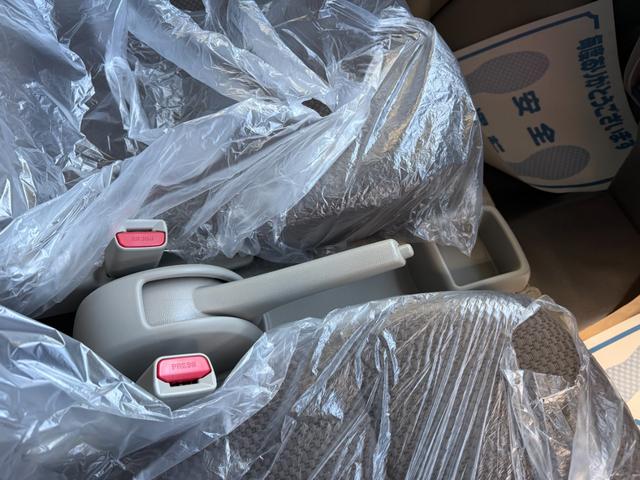 エブリイ ＰＡリミテッド　ダムド　ｌｉｔｔｌｅ．Ｄ　カンタービレ１５インチアルミ　キーレス　ハードカーゴキャリア　セーフティサポート（15枚目）