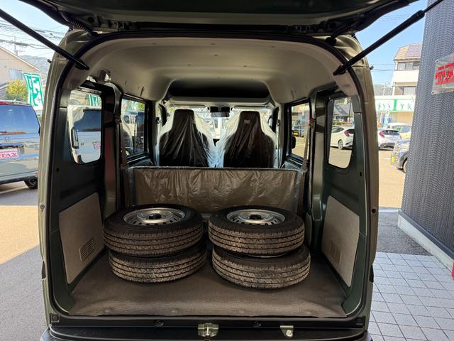 エブリイ ＰＡリミテッド　ダムド　ｌｉｔｔｌｅ．Ｄ　カンタービレ１５インチアルミ　キーレス　ハードカーゴキャリア　セーフティサポート（21枚目）