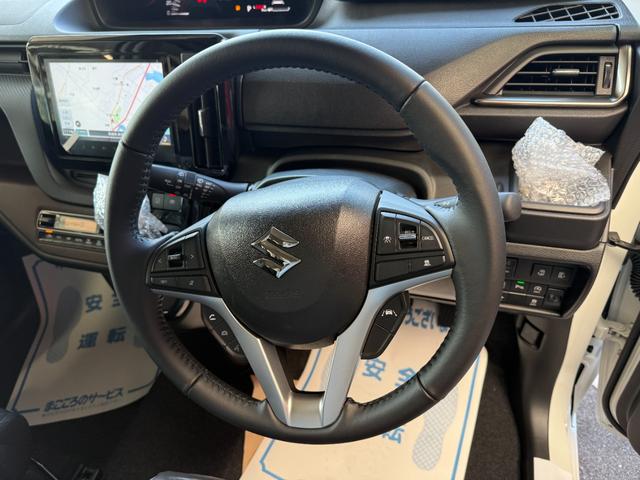 ソリオバンディット ハイブリッドＭＶ　９インチナビ　フルセグ　全方位カメラ　両側パワースライド　スマートキー　セーフティサポート　シートヒーター　クルーズコントロール　ヘッドアップディスプレイ　純正アルミ　ＬＥＤ　ＢＳＭ（9枚目）