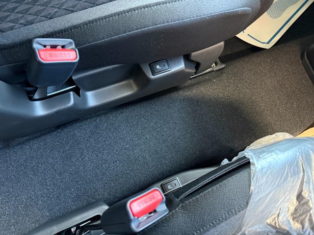 ソリオバンディット ハイブリッドＭＶ　９インチナビ　フルセグ　全方位カメラ　両側パワースライド　スマートキー　セーフティサポート　シートヒーター　クルーズコントロール　ヘッドアップディスプレイ　純正アルミ　ＬＥＤ　ＢＳＭ（15枚目）