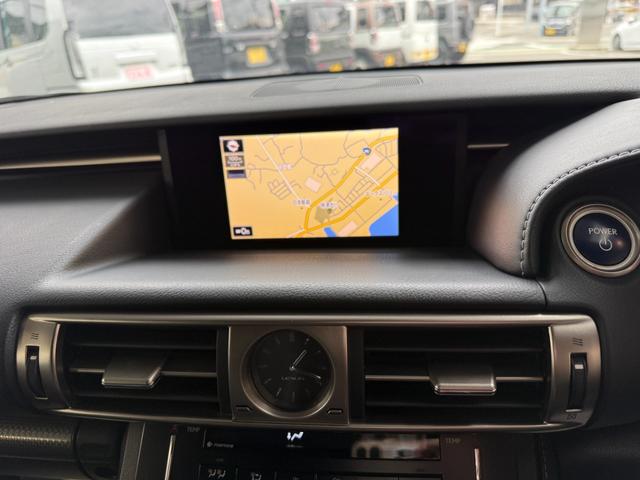 ＩＳ ＩＳ３００ｈ　Ｆスポーツ　純正ナビ　フルセグ　バックカメラ　スマートキー　パワーシート　シートヒーター　ＥＴＣ　レーダークルーズ　プリクラッシュセーフティ　ＬＥＤ　純正アルミ（12枚目）