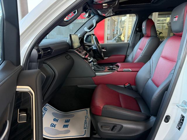 ランドクルーザー GRスポーツ ディスプレイオーディオPlus ルーフレール サンルーフ スマートキー パノラミックビューモニター ドラレコ ETC JBLサウンド シートベンチレーション パワーゲート メモリーパワーシート LED(5枚目)