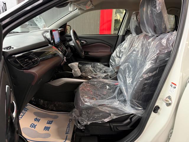 フロンクス ベースグレード 9インチナビ フルセグ 全方位カメラ スマートキー シートヒーター セーフティサポート ヘッドアップディスプレイ クルーズコントロール ワイヤレス充電 LED 純正アルミ(5枚目)