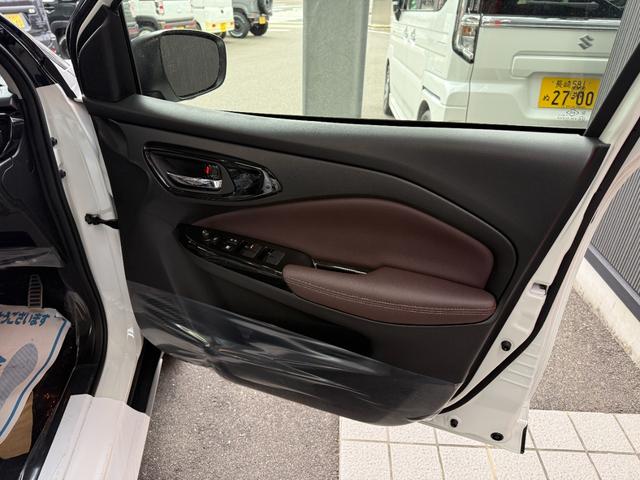 フロンクス ベースグレード 9インチナビ フルセグ 全方位カメラ スマートキー シートヒーター セーフティサポート ヘッドアップディスプレイ クルーズコントロール ワイヤレス充電 LED 純正アルミ(7枚目)