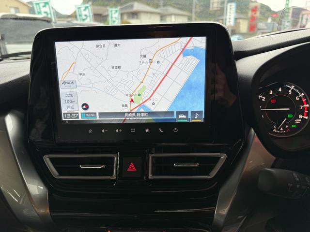 フロンクス ベースグレード 9インチナビ フルセグ 全方位カメラ スマートキー シートヒーター セーフティサポート ヘッドアップディスプレイ クルーズコントロール ワイヤレス充電 LED 純正アルミ(12枚目)