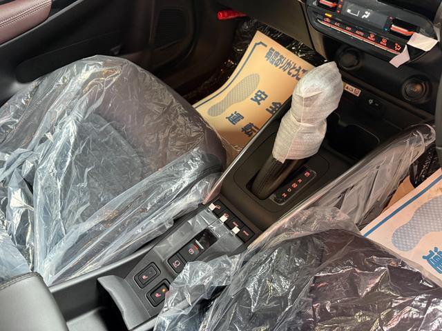 フロンクス ベースグレード 9インチナビ フルセグ 全方位カメラ スマートキー シートヒーター セーフティサポート ヘッドアップディスプレイ クルーズコントロール ワイヤレス充電 LED 純正アルミ(15枚目)