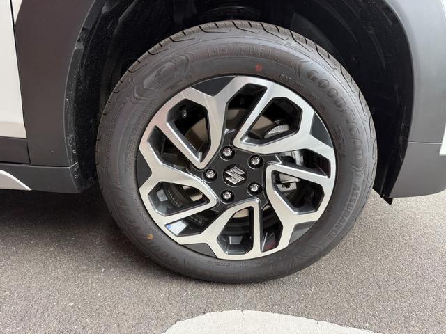 フロンクス ベースグレード 9インチナビ フルセグ 全方位カメラ スマートキー シートヒーター セーフティサポート ヘッドアップディスプレイ クルーズコントロール ワイヤレス充電 LED 純正アルミ(21枚目)