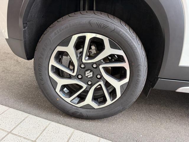 フロンクス ベースグレード 9インチナビ フルセグ 全方位カメラ スマートキー シートヒーター セーフティサポート ヘッドアップディスプレイ クルーズコントロール ワイヤレス充電 LED 純正アルミ(22枚目)