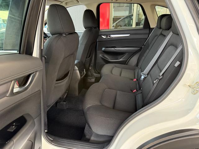 ＣＸ－５ ＸＤ　プロアクティブ　純正ナビ　フルセグ　スマートキー　バックカメラ　サイドカメラ　シートヒーター　メモリーパワーシート　ステアリングヒーター　ＥＴＣ　ＬＥＤ　純正アルミ（6枚目）