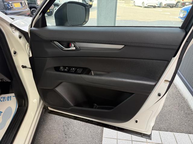 ＣＸ－５ ＸＤ　プロアクティブ　純正ナビ　フルセグ　スマートキー　バックカメラ　サイドカメラ　シートヒーター　メモリーパワーシート　ステアリングヒーター　ＥＴＣ　ＬＥＤ　純正アルミ（7枚目）