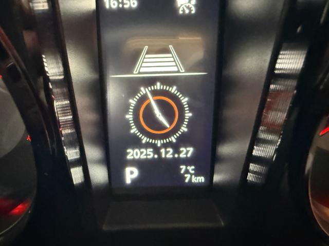 ジムニー XC 9インチディスプレイオーディオ バックカメラ スマートキー シートヒーター セーフティサポート LED 純正アルミ クルーズコントロール(10枚目)