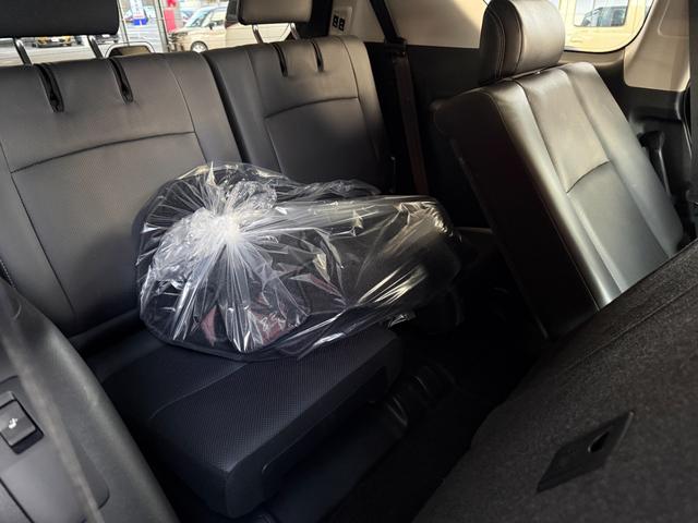 ランドクルーザープラド ＴＸ　Ｌパッケージ　９インチナビ　フルセグ　ＣＤ　ＤＶＤ　ＢＴ　ＵＳＢ　ＨＤＭＩ　バックカメラ　ＬＥＤライト　フォグランプ　ＥＴＣ　レザーシート　シートヒーター　エアシート　パワーシート　エアロ　スマートキー　１７インチ（23枚目）