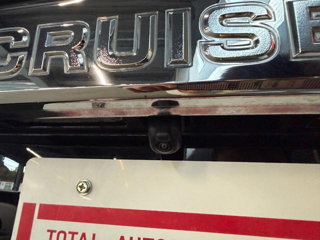 ランドクルーザープラド ＴＸ　Ｌパッケージ　９インチナビ　フルセグ　ＣＤ　ＤＶＤ　ＢＴ　ＵＳＢ　ＨＤＭＩ　バックカメラ　ＬＥＤライト　フォグランプ　ＥＴＣ　レザーシート　シートヒーター　エアシート　パワーシート　エアロ　スマートキー　１７インチ（26枚目）