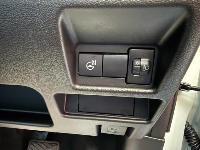 スペーシアカスタム ハイブリッドXSターボ スマートキー 9インチナビ フルセグ BT USB 全方位モニター LEDライト フォグランプ ヘッドアップディスプレイ 両側パワースライド オットマン シートヒーター ステアリングヒーター(6枚目)