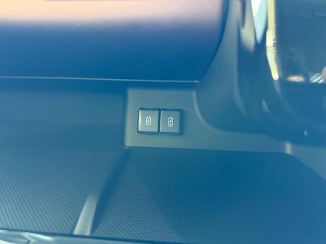 スペーシアカスタム ハイブリッドXSターボ スマートキー 9インチナビ フルセグ BT USB 全方位モニター LEDライト フォグランプ ヘッドアップディスプレイ 両側パワースライド オットマン シートヒーター ステアリングヒーター(18枚目)