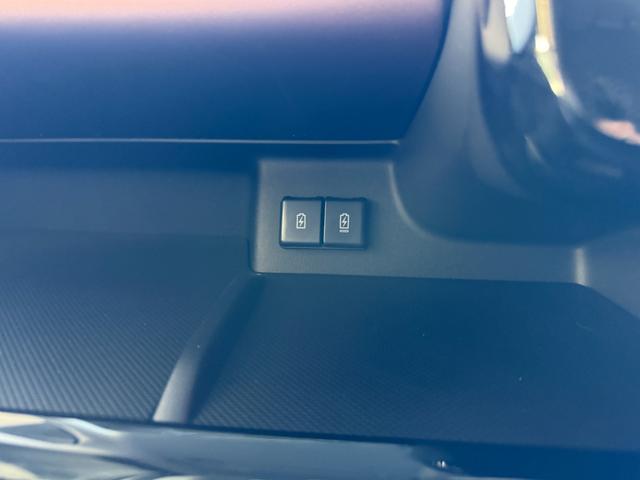 スペーシアカスタム ハイブリッドXS スマートキー 8インチナビ フルセグ CD DVD LEDライト フォグランプ ヘッドアップディスプレイ 両側パワースライド オットマン シートヒーター ステアリングヒーター セーフティサポート(12枚目)