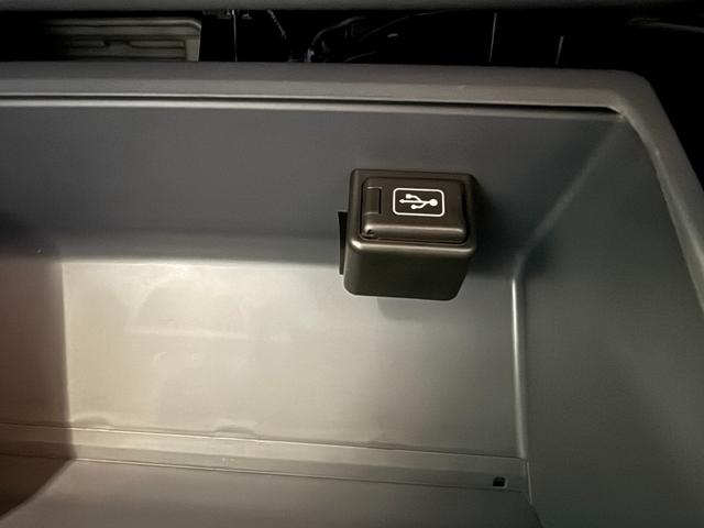 ランドクルーザー７０ ＡＸ　キーレス　メモリーナビ　フルセグ　ＣＤ　ＤＶＤ　バックカメラ　ＵＳＢ　ＥＴＣ２．０　ＬＥＤライト　フォグランプ　ハーフレザーシート　フロントアンダーカバー　リアアンダーカバー　１６インチＡＷ（7枚目）