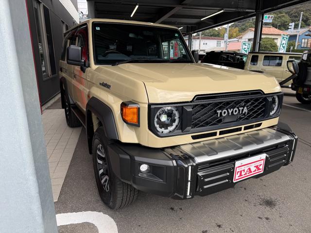 ランドクルーザー７０ ＡＸ　キーレス　メモリーナビ　フルセグ　ＣＤ　ＤＶＤ　バックカメラ　ＵＳＢ　ＥＴＣ２．０　ＬＥＤライト　フォグランプ　ハーフレザーシート　フロントアンダーカバー　リアアンダーカバー　１６インチＡＷ（10枚目）