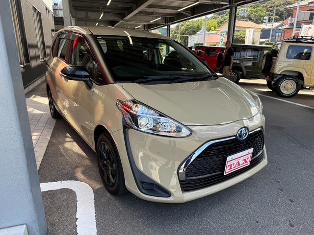 Toyota Sienta G II