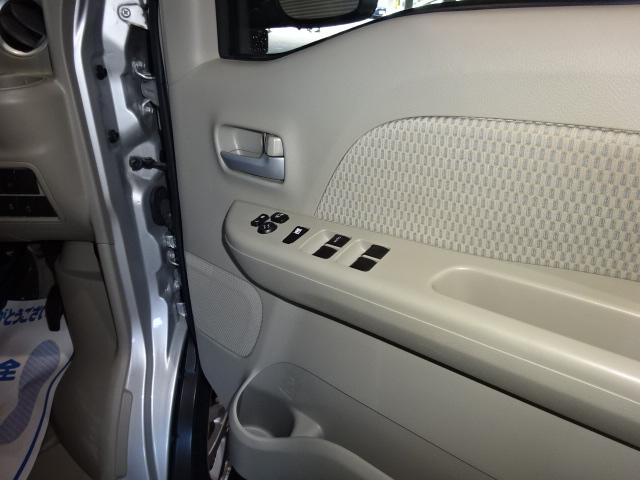 E メモリーナビ フルセグ バックカメラ パワースライド レーダーブレーキ シートカバー HID スマートキー 純正アルミ(6枚目)