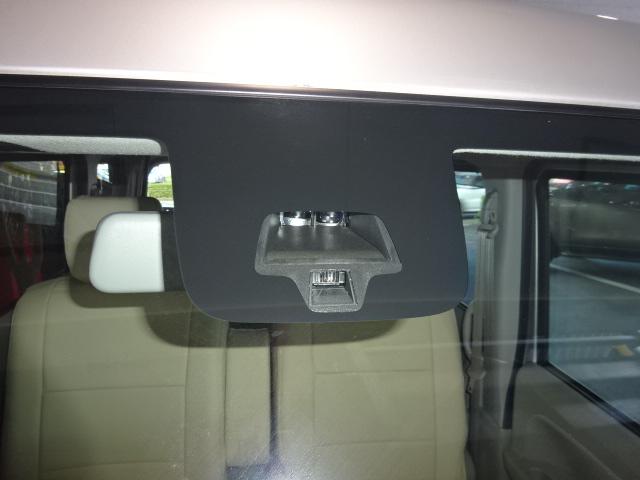 E メモリーナビ フルセグ バックカメラ パワースライド レーダーブレーキ シートカバー HID スマートキー 純正アルミ(17枚目)